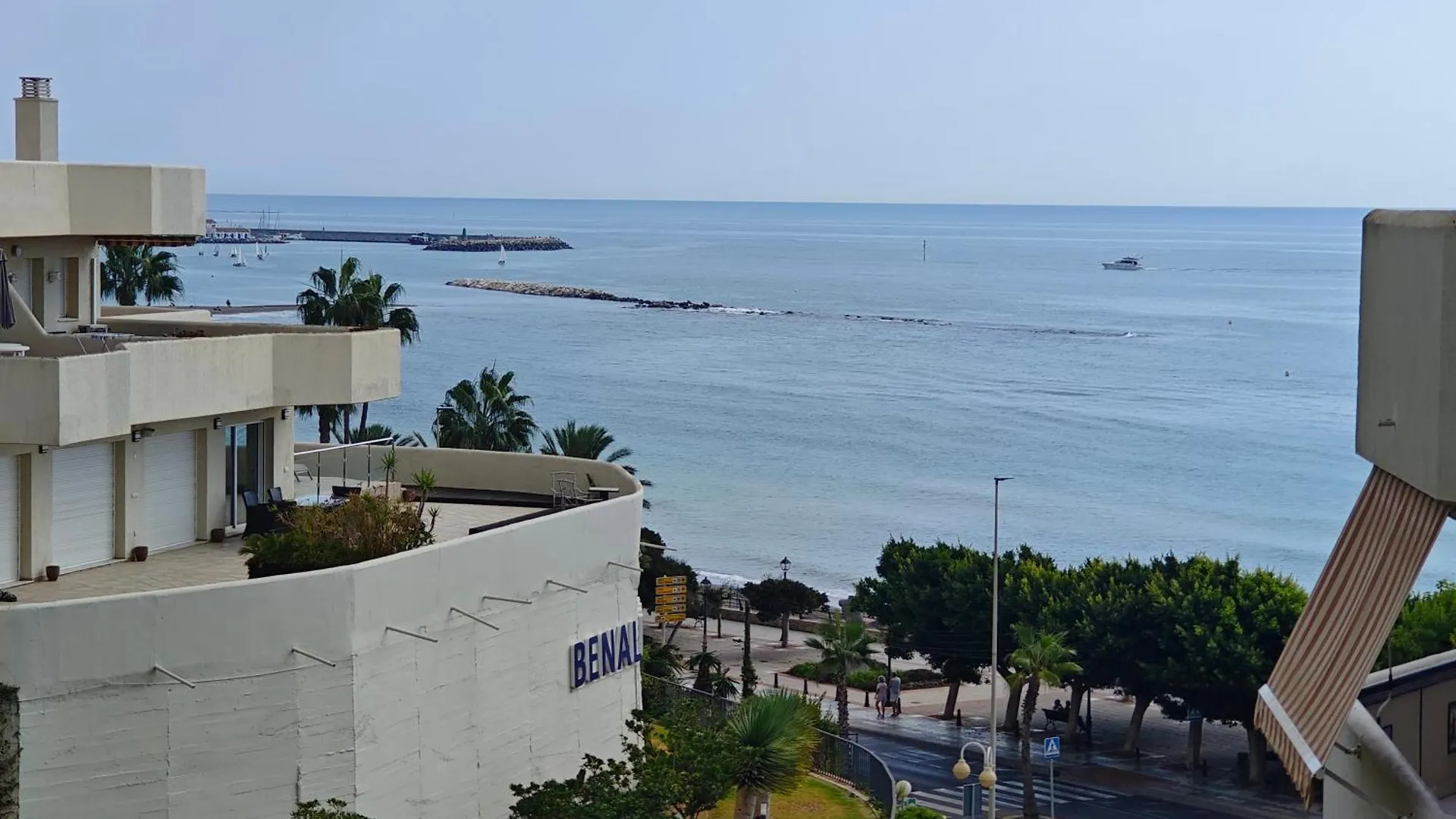 アパート Benalbeach Casa Kito Suite 1ª Linea De Playa ベナルマデナ スペイン